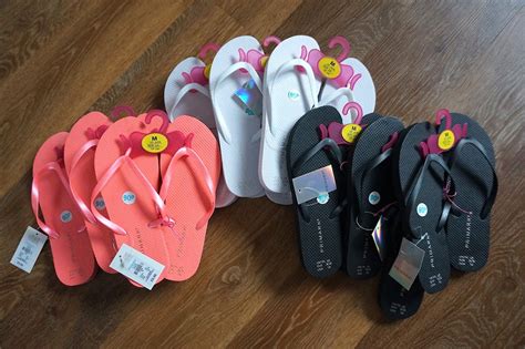 primark flip flops 90p.